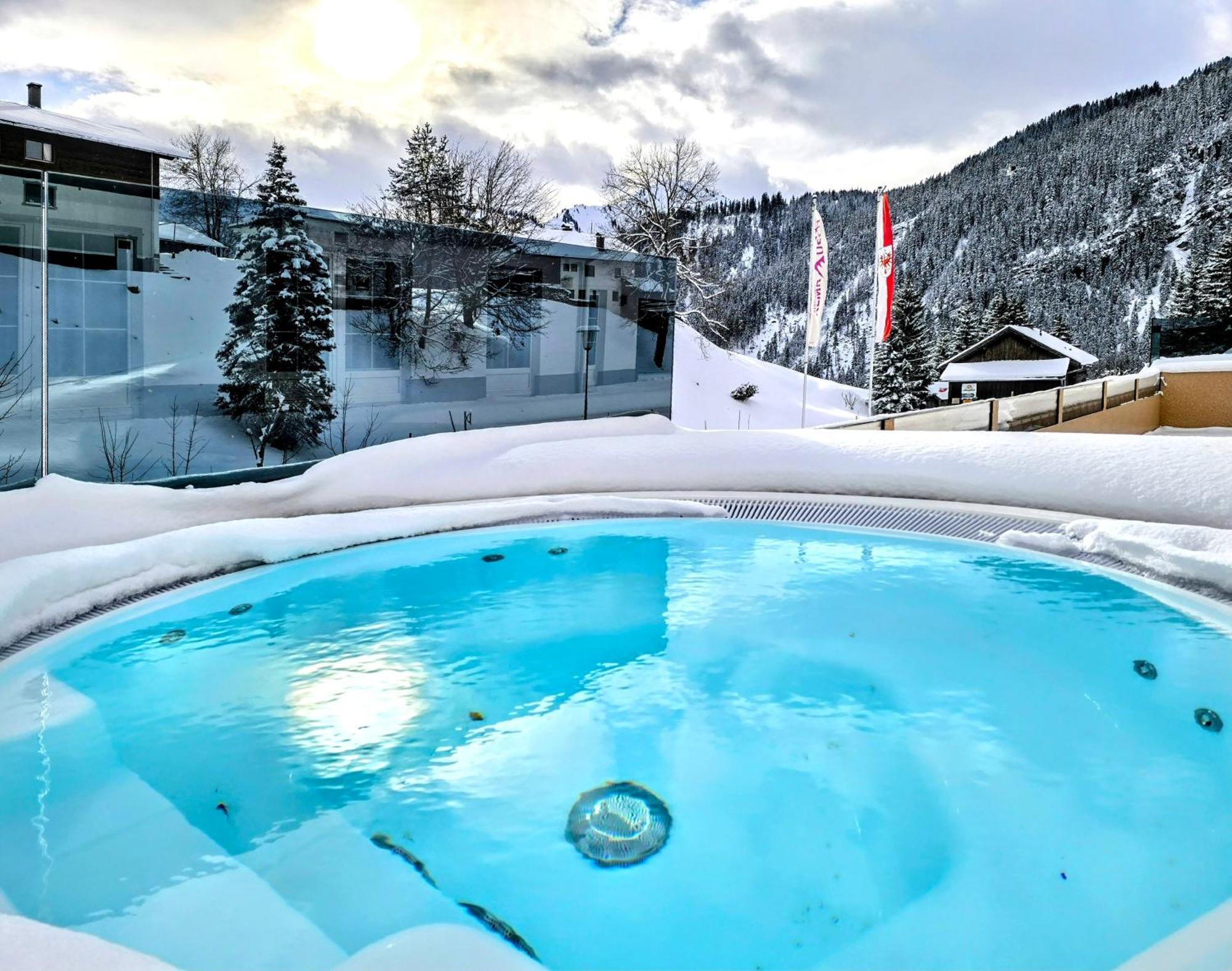 Berghotel Almrausch Berwang Exterior photo